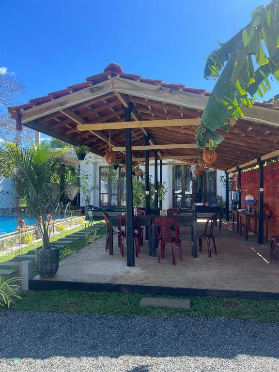 Indunil place hiriketiya with pool - 17