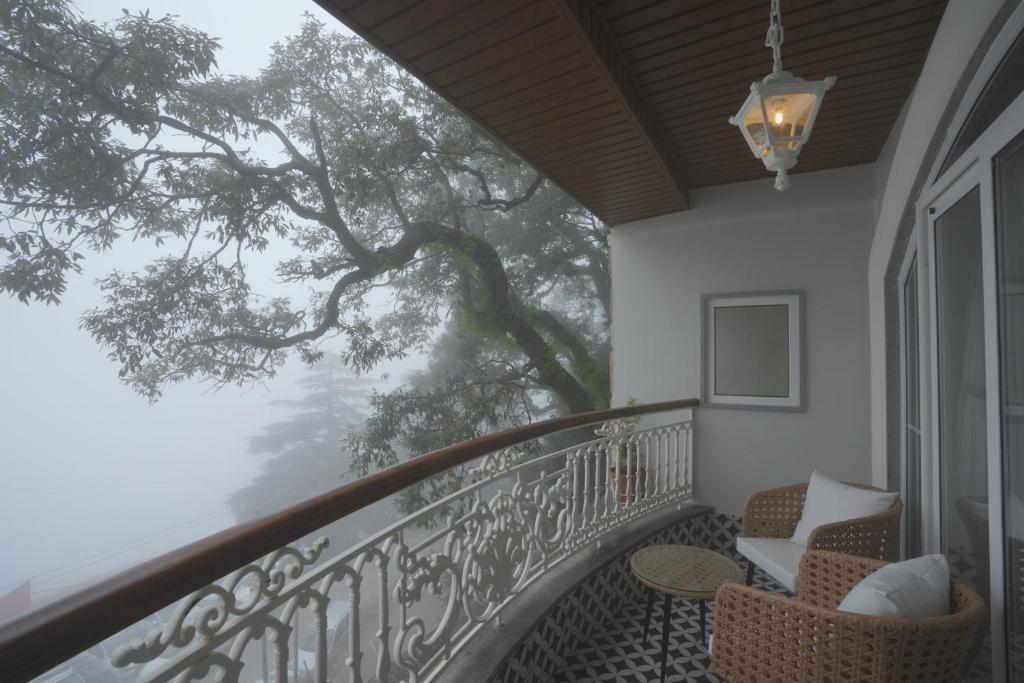 Balkón nebo terasa v ubytování Mayfair Suites