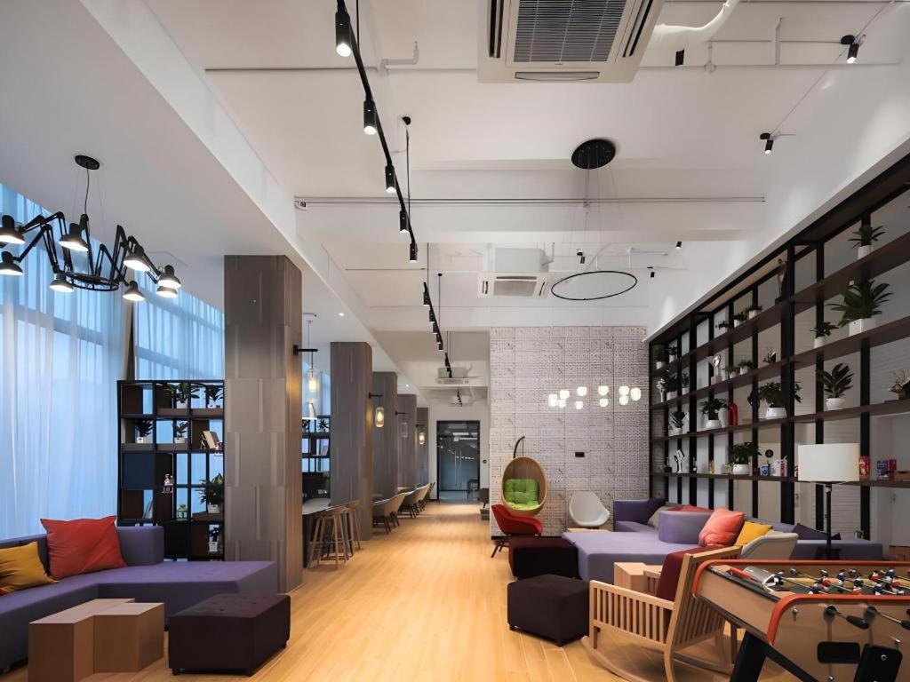 Posezení v ubytování Campanile Hotel Shenzhen Bay Convention and Exhibition Center