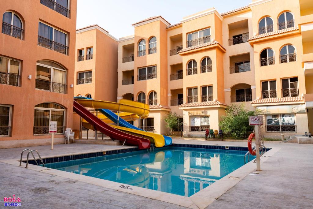 Πισίνα στο ή κοντά στο Rosa Boho Hotel And Aqua Park