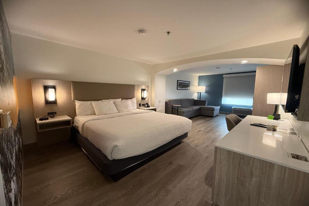La Quinta Inn & Suites by Wyndham Albuquerque Midtown - Suite King Con 1 Camera Da Letto - Non Fumatori
