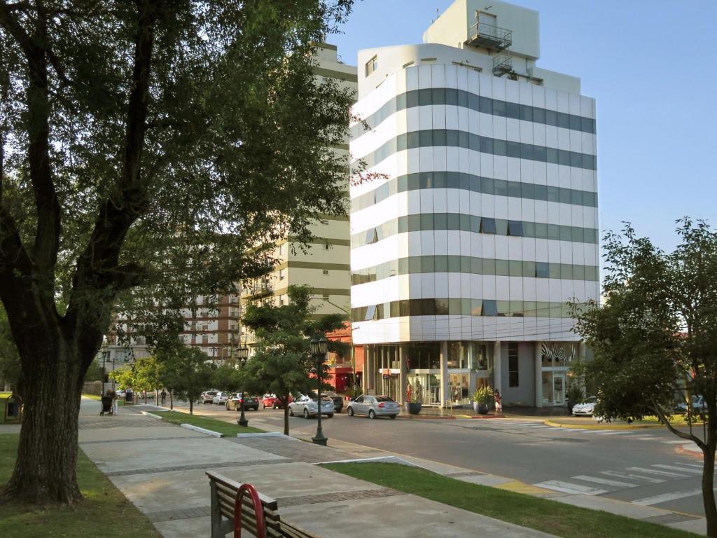Gallery image of Plaza Suites Campana in Campana