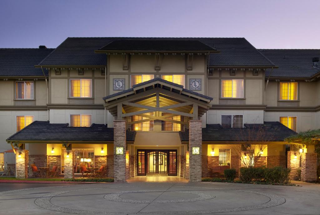 Larkspur Landing Renton-An All-Suite Hotel