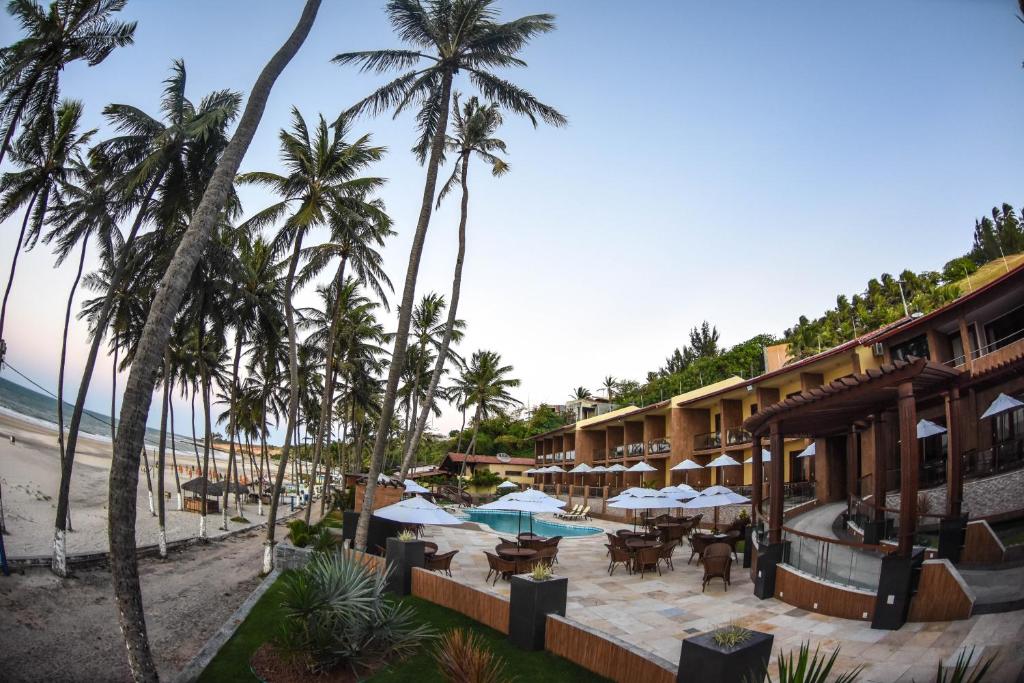  Genus Beach Hotel