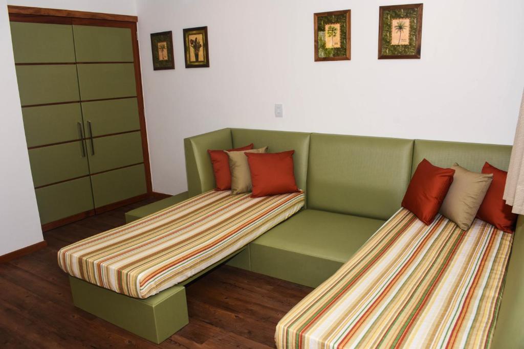  Genus Beach Hotel
