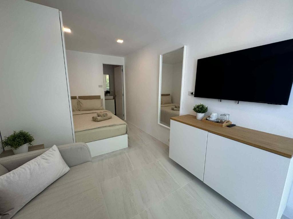 Et tv og/eller underholdning på SIAM LOUNGE - Pratumnak