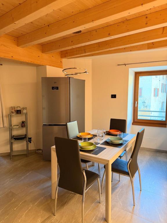 Kuchyň nebo kuchyňský kout v ubytování Appartamento Ambro