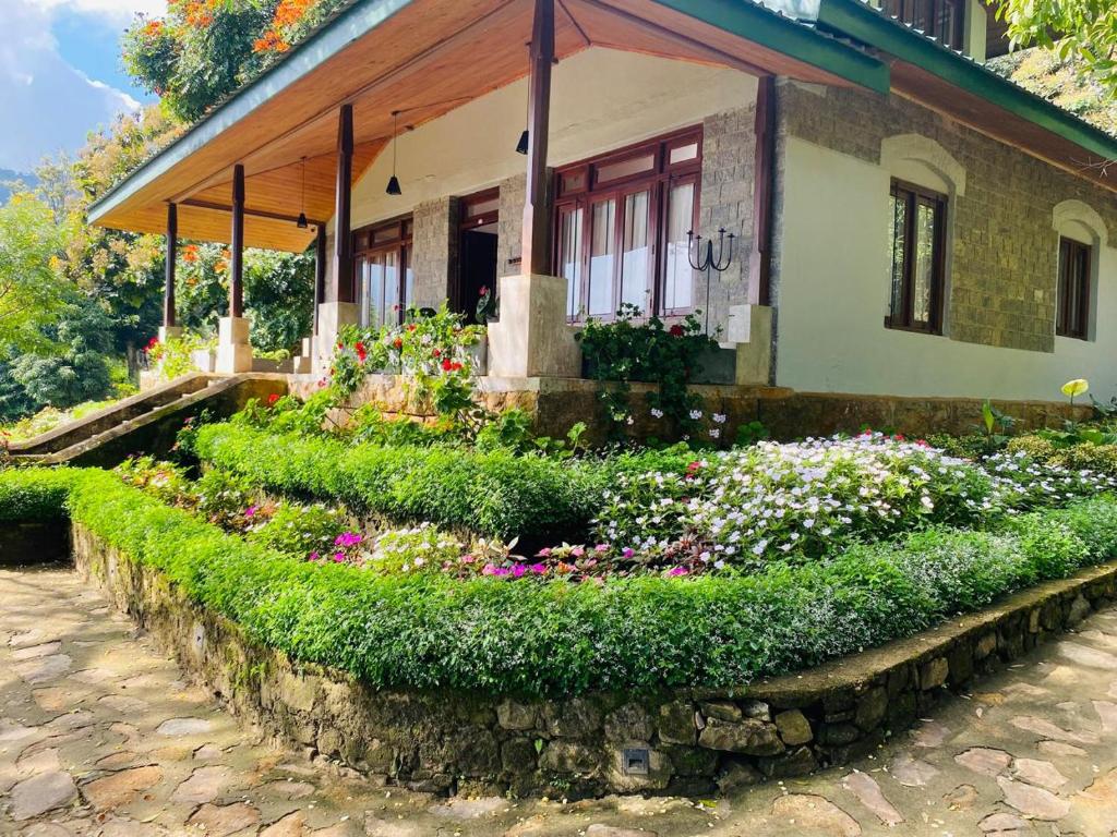 Κήπος έξω από το Bawlana Estate - Kandy