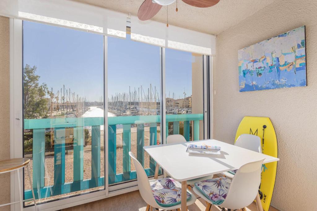 Balkón nebo terasa v ubytování Les Mille Et Une Voiles Appart T2