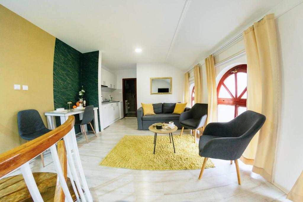 Χώρος καθιστικού στο PASSAGE Center