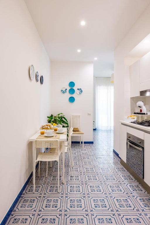 Angelina Apartments Amalfi Coast - Апартаменты с видом на горы