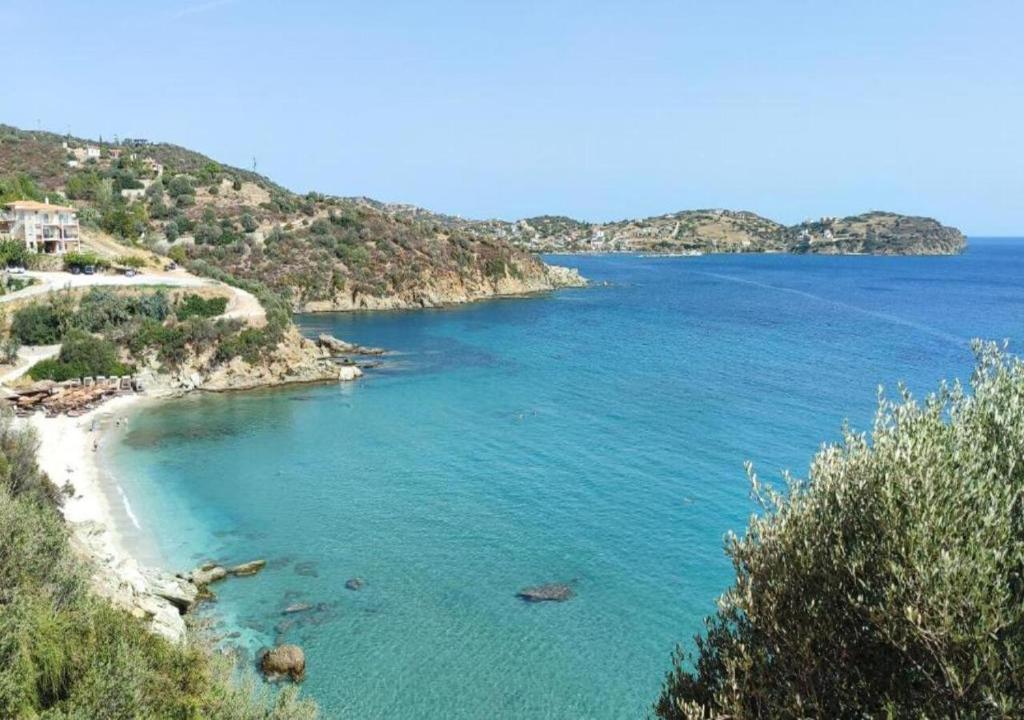 Φυσικό τοπίο κοντά σε αυτή η παραθεριστική κατοικία