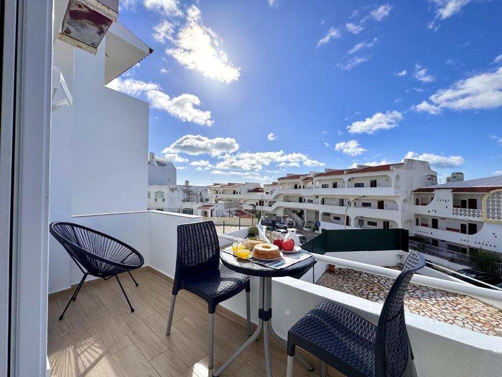 Albufeira Shine by Homing