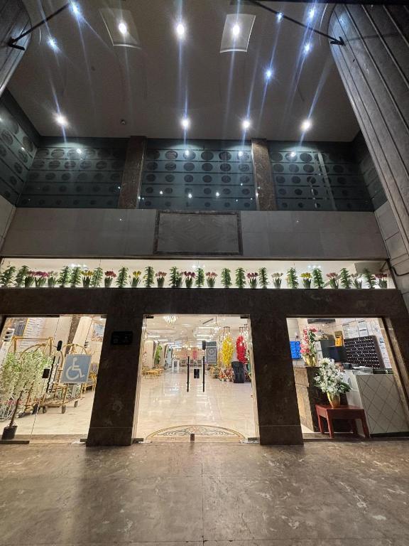 Φωτογραφία από το άλμπουμ του فندق ضيوف المقام الذهبي توصيل مجاني للحرم - Diouf Al Maqam Al Dahabi Hotel Free Shuttle Service to Haram στη Μέκκα