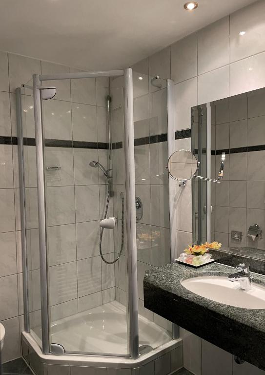 Hotel Ochsen Stuttgart - Camera Doppia Standard