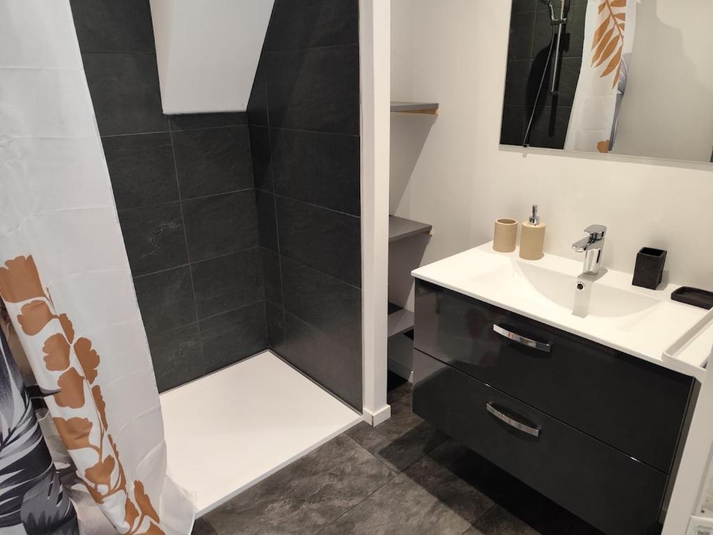 Au pied du Château d'Isenbourg, très beau F4 neuf avec jardin privé! – photo 12