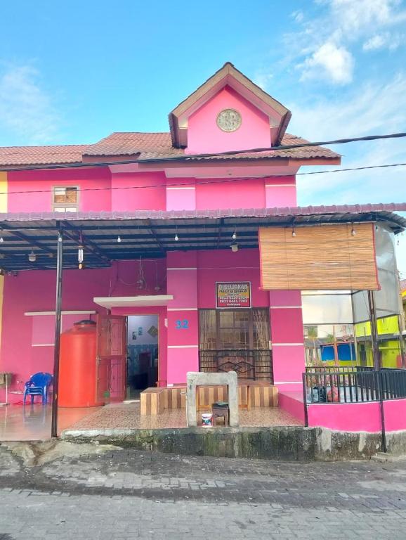 Budova, kde se vila nachází