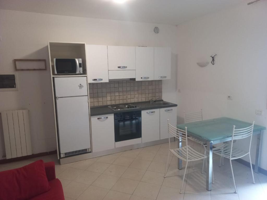 Kuchyň nebo kuchyňský kout v ubytování Residenza Caniana