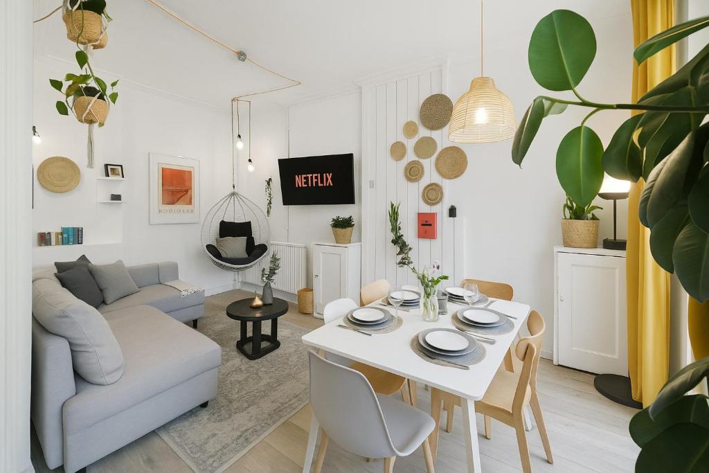 Central London Panorama - Private Rooftop 2BHK, London (updated prices ...