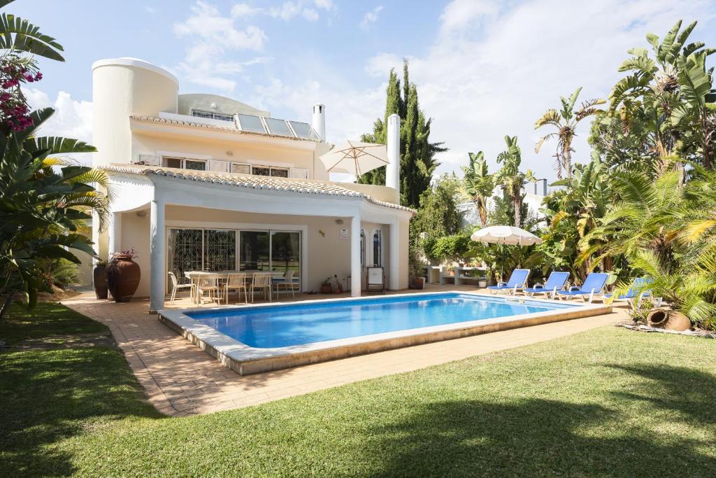 Swimmingpoolen hos eller tæt på Vila Caraibas - Vilamoura - by HDproperties