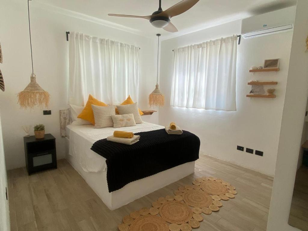 Postel nebo postele na pokoji v ubytování Portitxol, fantástico apartamento