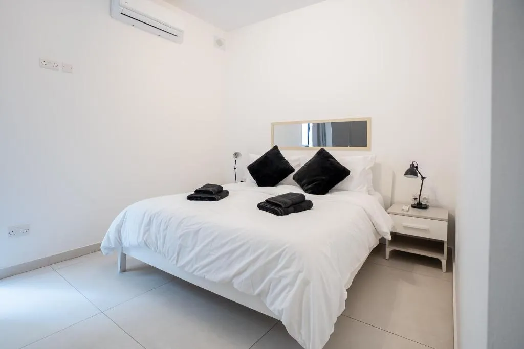 Modern 2 Bedroom Apartment Spinola Bay Near Paceville