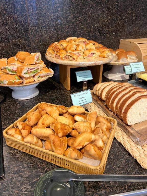 Φαγητό σε αυτό το ξενοδοχείο ή κάπου εκεί κοντά