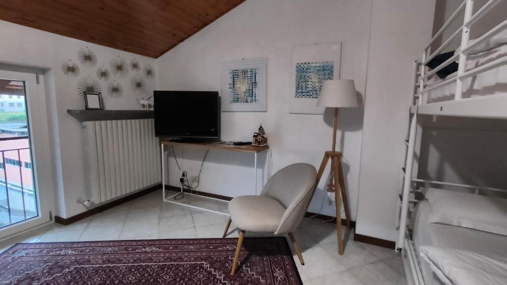 TV a/nebo společenská místnost v ubytování Giannina Casa Vacanze B&B Angela