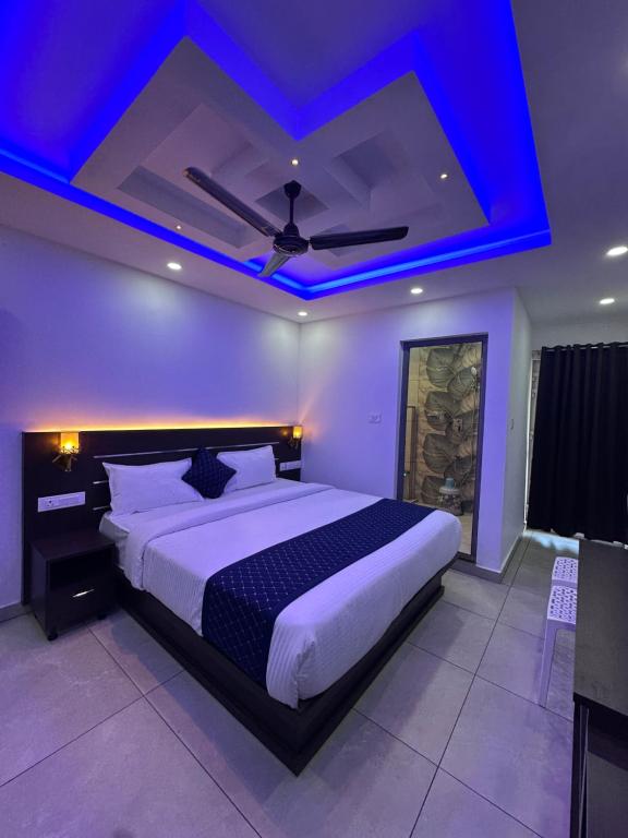 Ένα ή περισσότερα κρεβάτια σε δωμάτιο στο G Mount Budget Stay