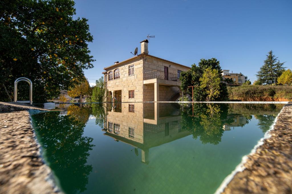 Πισίνα στο ή κοντά στο Casa Fermil do Lago