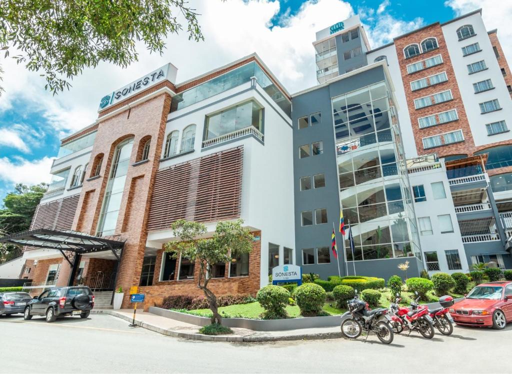 Το κτήριο όπου στεγάζεται  το ξενοδοχείο