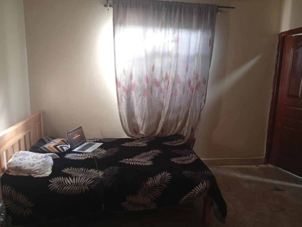 Ένα ή περισσότερα κρεβάτια σε δωμάτιο στο Kings Court