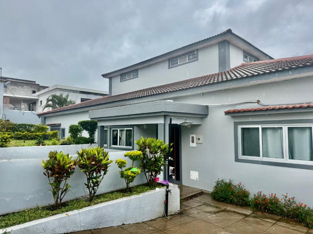 Το κτήριο όπου στεγάζεται  η παραθεριστική κατοικία