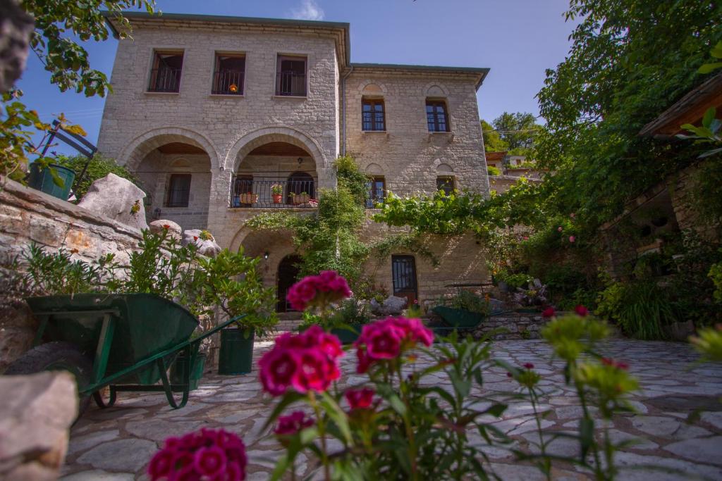 A garden outside Casa Calda