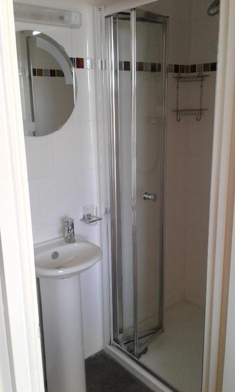 The Red Lion - Double Room With Private Bathroom