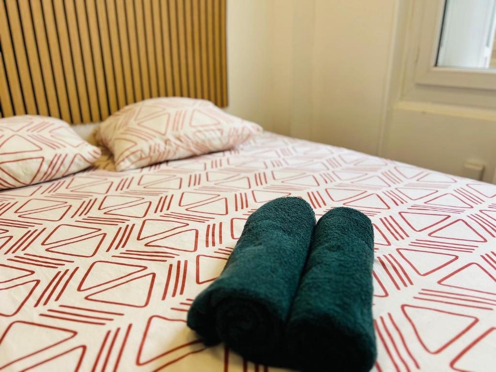 Postel nebo postele na pokoji v ubytování Cosy Immo Key - Chambly Persan Roissy