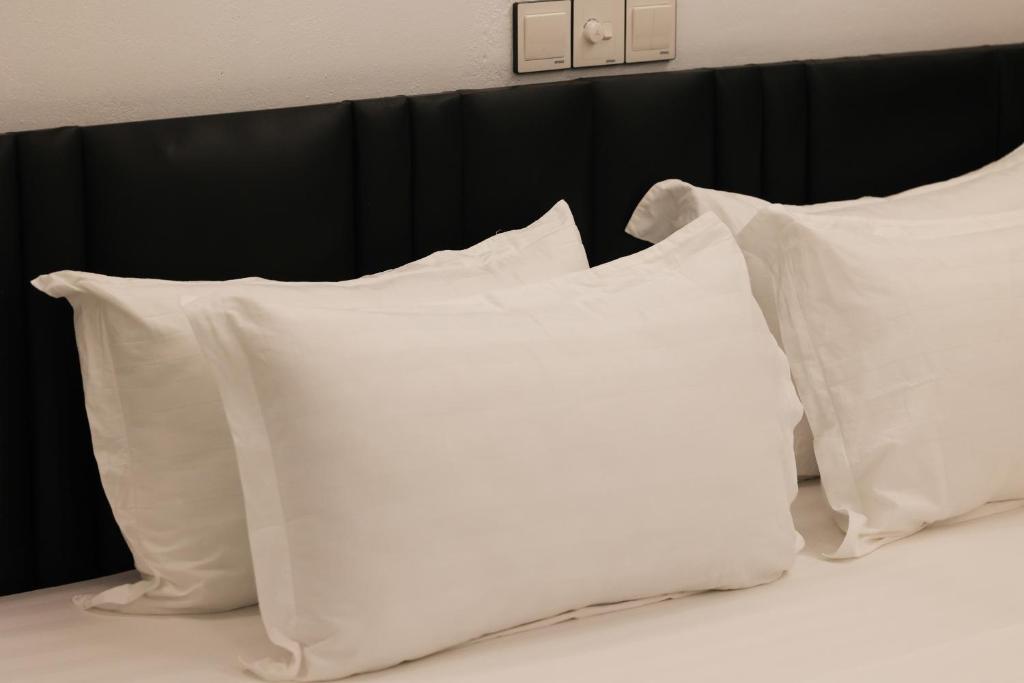 Dacha Thoddoo White Sand - 4