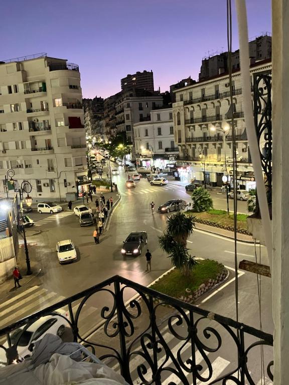 a view of a busy city street at night at Charmant studio au cœur dAlger in Alger