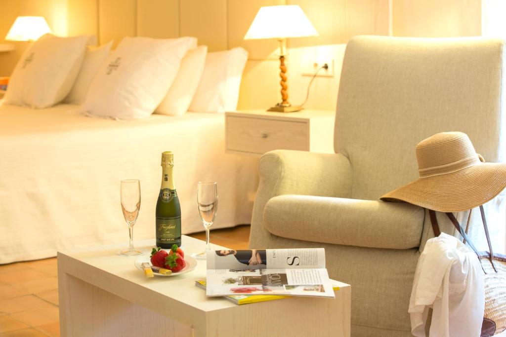 Posezení v ubytování L’Hermitage Hotel & Spa