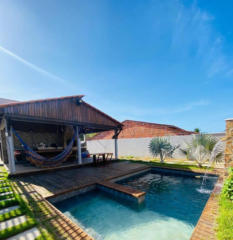 Bazén v ubytování Residencial TM Praia do Preá nebo v jeho okolí