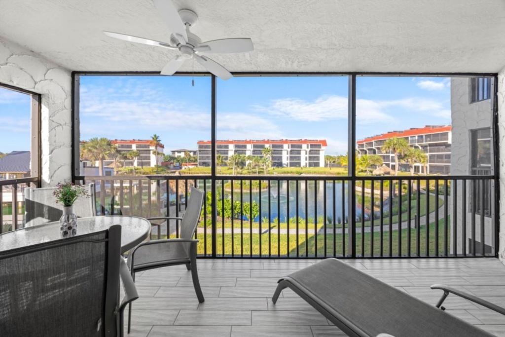 Μπαλκόνι ή βεράντα στο Pointe Santo D27 condo