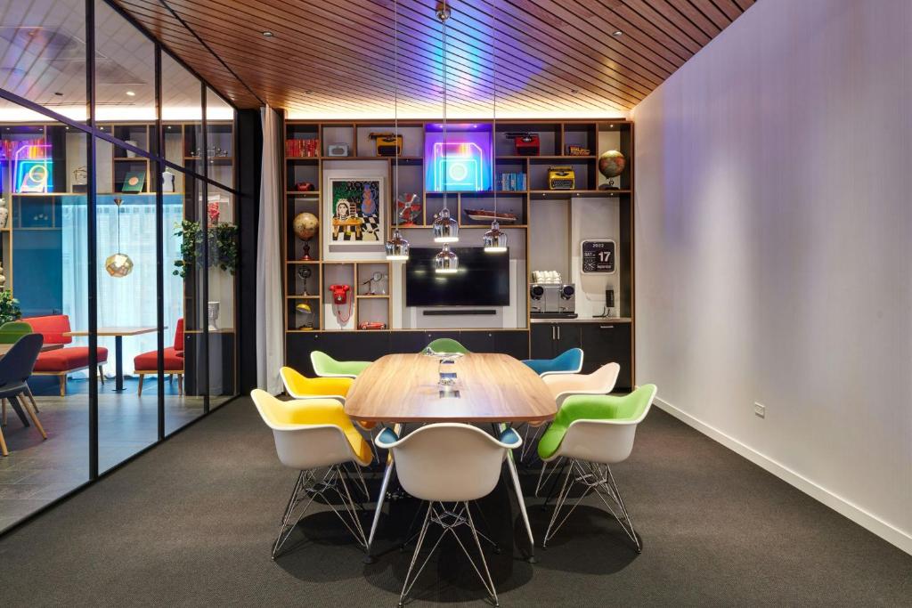 citizenM Chicago Downtown photo