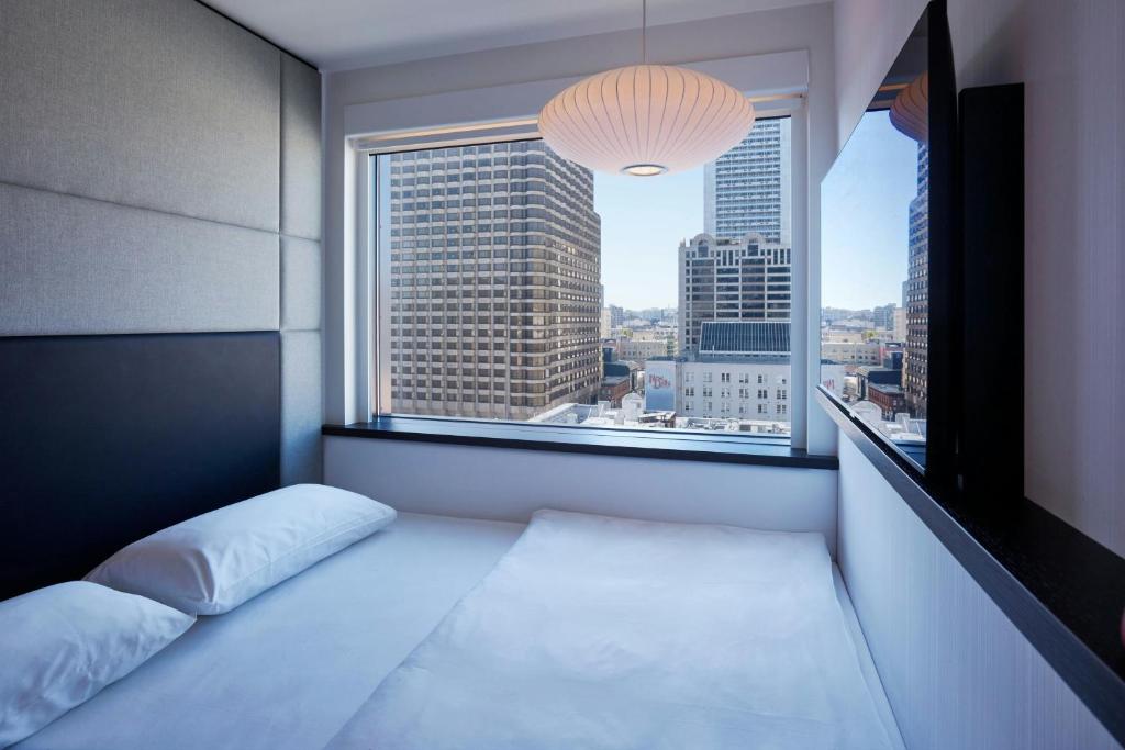citizenM San Francisco Union Square photo