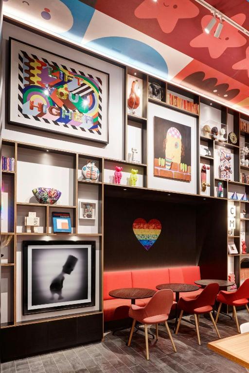 citizenM San Francisco Union Square photo