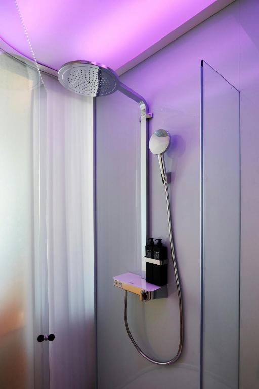 citizenM San Francisco Union Square photo