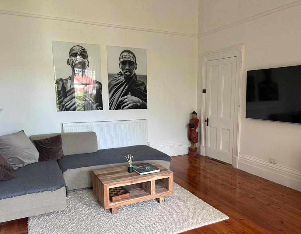 Fotografie z fotogalerie ubytování Quiet Sanctuary with Entertaining Garden Near Beach v Melbourne