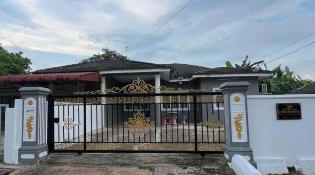 Budova, kde se prázdninový dům nachází