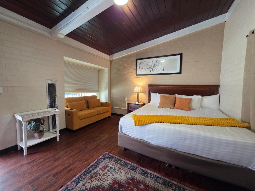 Sierra Lodge Three Rivers - 