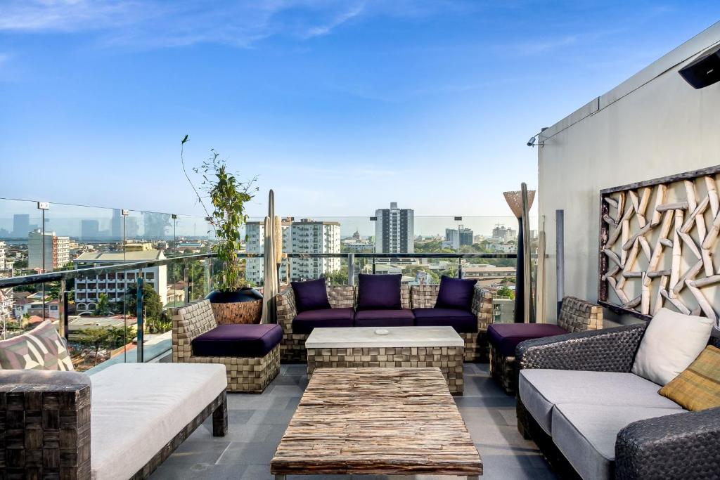 Posezení v ubytování Azia Suites and Residences