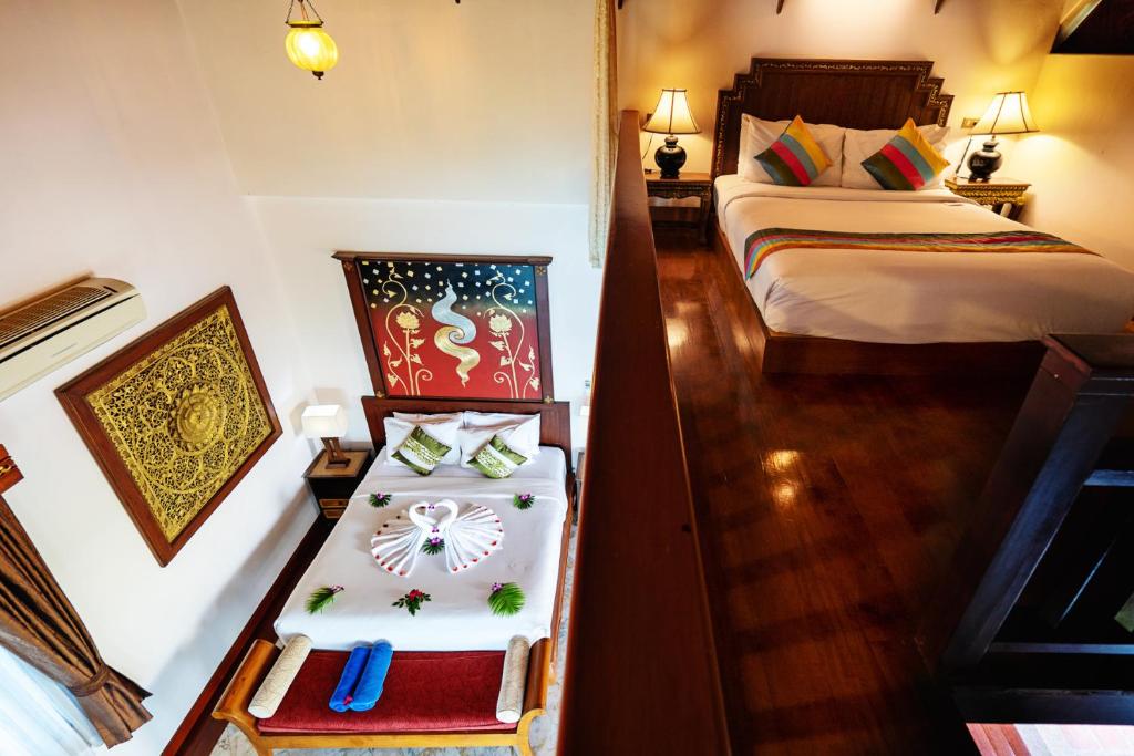 Sandalwood Luxury Villa Resort - 7